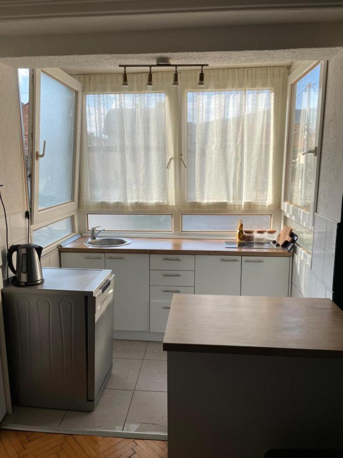 Green Studio Apartment Sarajevo Luaran gambar